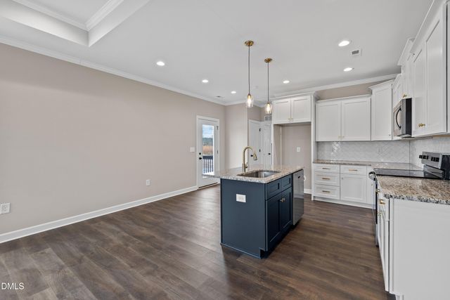 932 Micro Road W, Selma, NC 27576