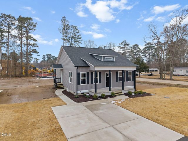 932 Micro Road W, Selma, NC 27576