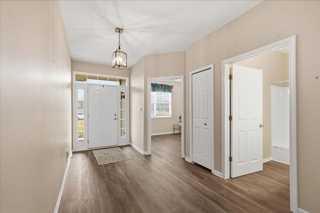 1318 Marigold Place, Schererville, IN 46375