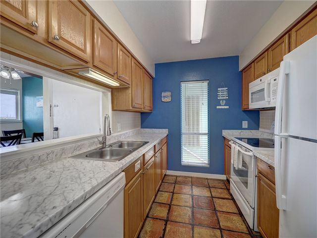 14300 Aloha St 203, Corpus Christi, TX 78418