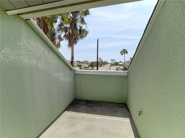 14300 Aloha St 203, Corpus Christi, TX 78418