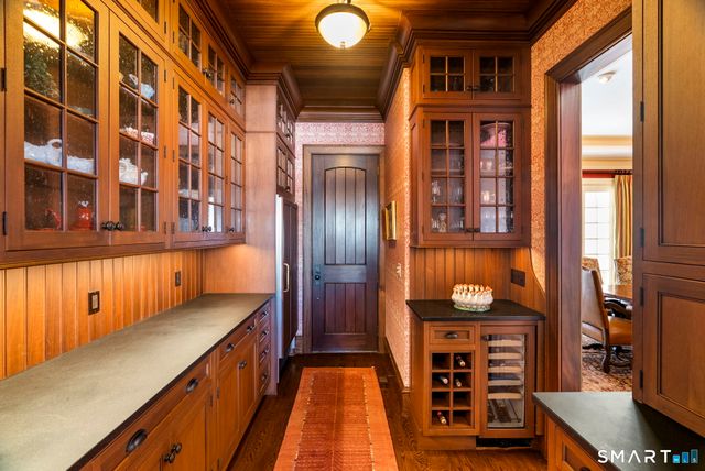 61 Ely Road, Farmington, CT 06032