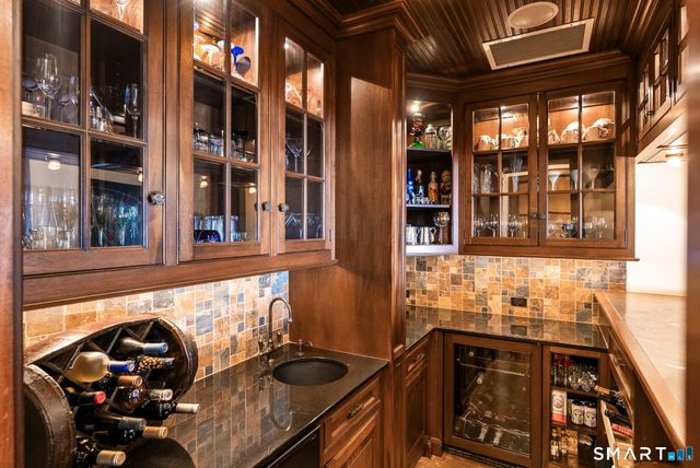 61 Ely Road, Farmington, CT 06032