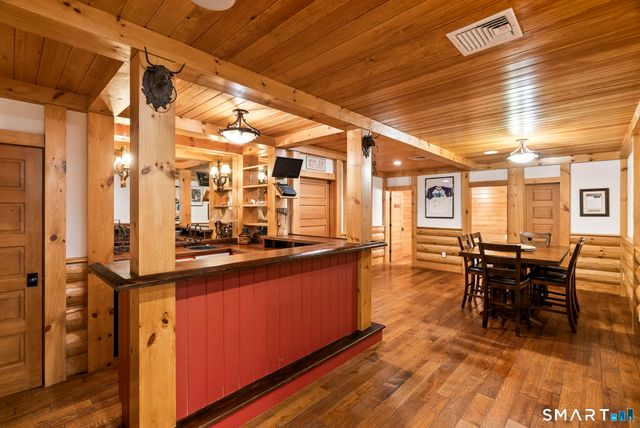 61 Ely Road, Farmington, CT 06032