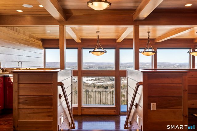 61 Ely Road, Farmington, CT 06032