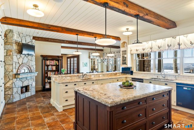 61 Ely Road, Farmington, CT 06032