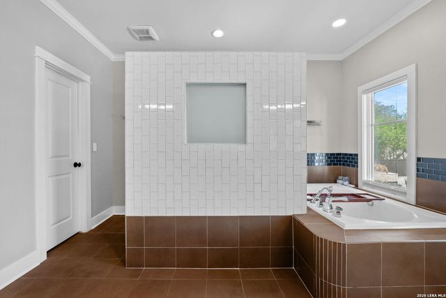 137 Katherine Ct Unit 2, San Antonio, TX 78209