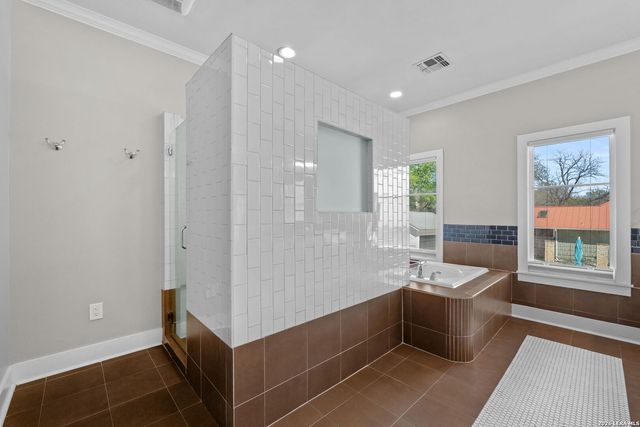 137 Katherine Ct Unit 2, San Antonio, TX 78209