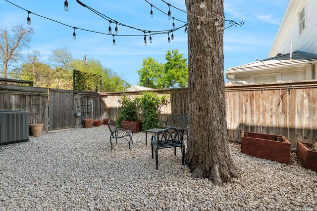 137 Katherine Ct Unit 2, San Antonio, TX 78209