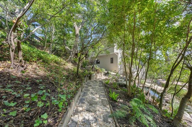 135 Newton Drive, Burlingame, CA 94010