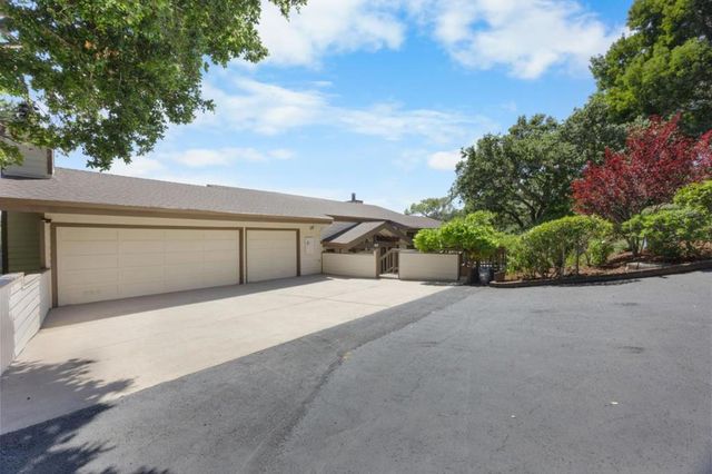 135 Newton Drive, Burlingame, CA 94010