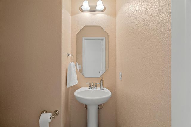 2019 Barker House CV, Round Rock, TX 78664