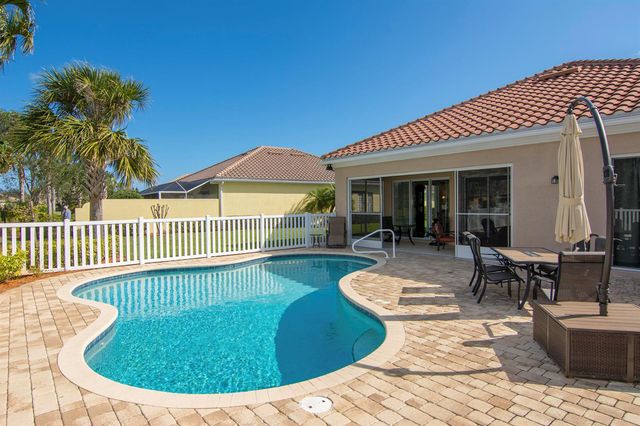 5254 Eleuthra Circle, Vero Beach, FL 32967