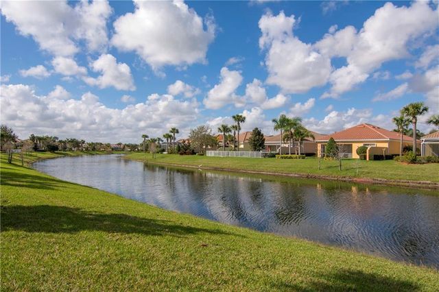 5254 Eleuthra Circle, Vero Beach, FL 32967