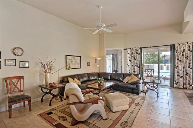 5254 Eleuthra Circle, Vero Beach, FL 32967