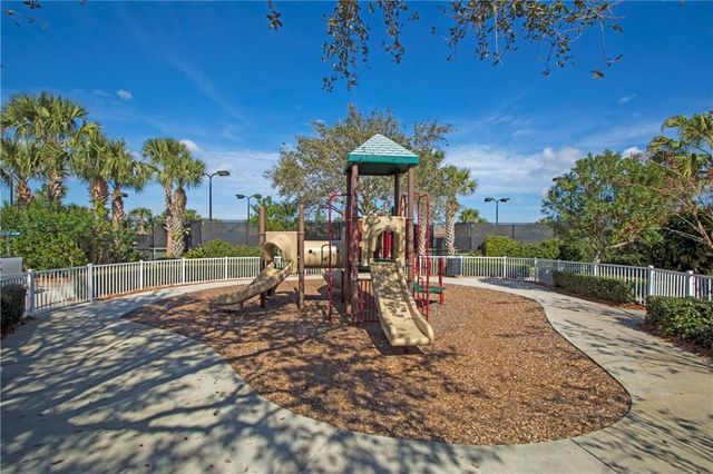 5254 Eleuthra Circle, Vero Beach, FL 32967