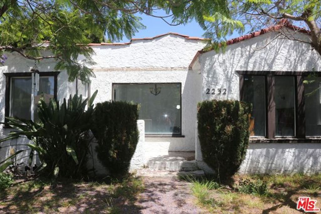 2232 S Ridgeley Drive, Los Angeles, CA 90016