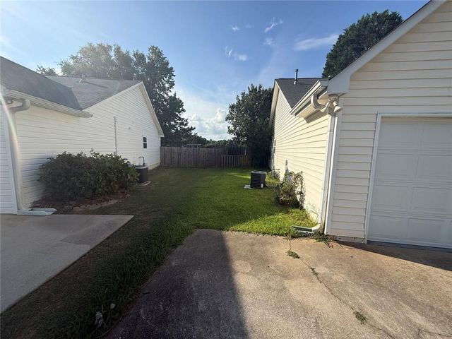 505 Village Circle, Stockbridge, GA 30281