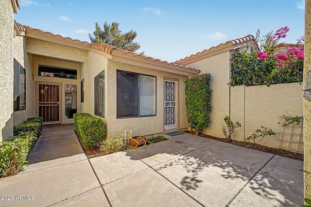963 E CHILTON Drive, Tempe, AZ 85283