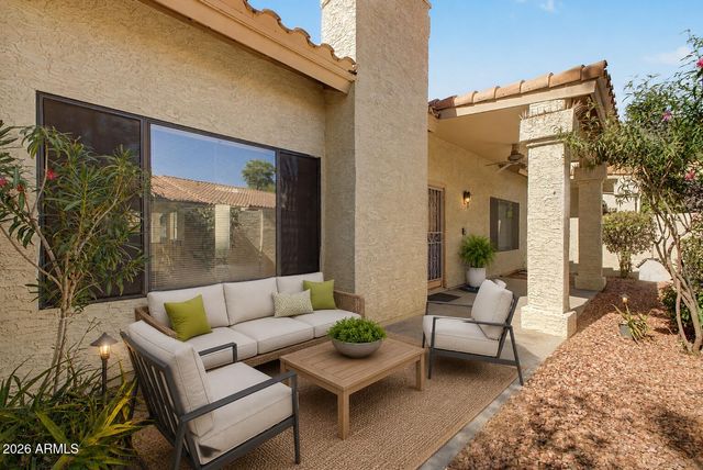 963 E CHILTON Drive, Tempe, AZ 85283