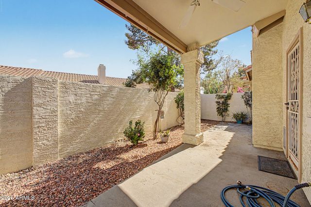 963 E CHILTON Drive, Tempe, AZ 85283