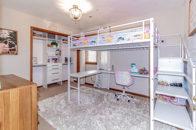 1725 SMITH STREET, New London, WI 54961