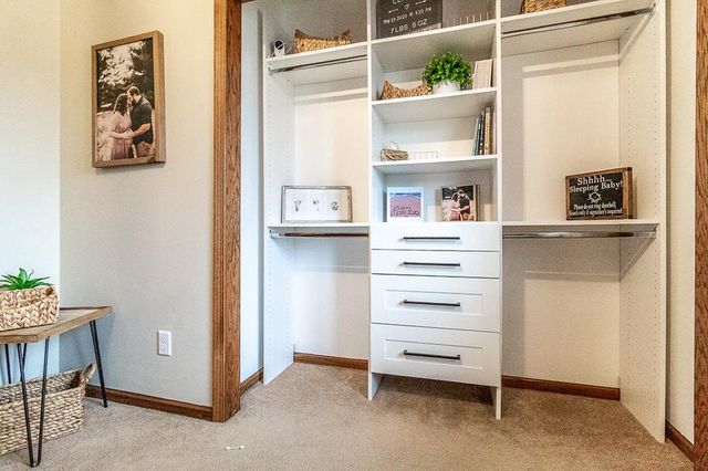 1725 SMITH STREET, New London, WI 54961