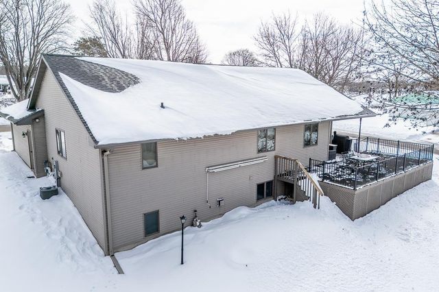 1725 SMITH STREET, New London, WI 54961