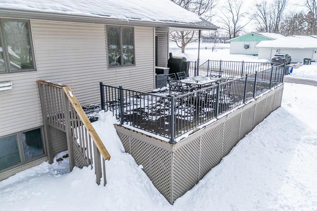 1725 SMITH STREET, New London, WI 54961