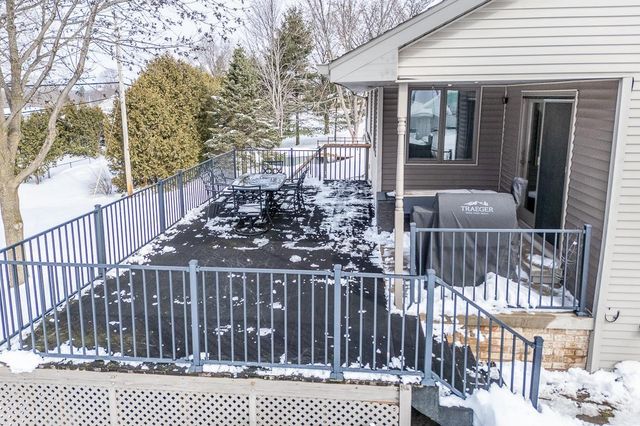 1725 SMITH STREET, New London, WI 54961