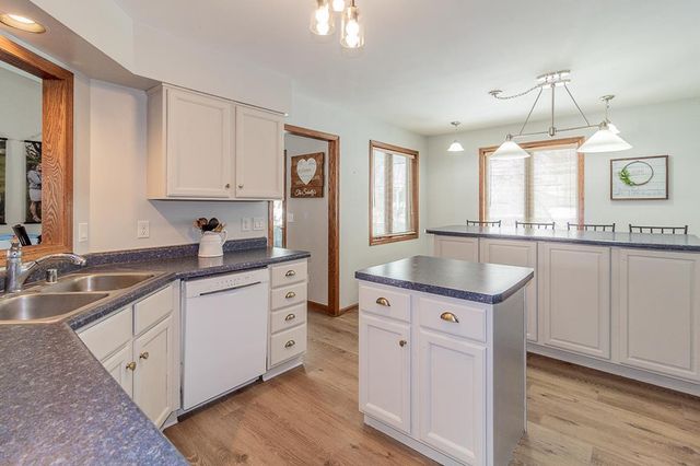 1725 SMITH STREET, New London, WI 54961