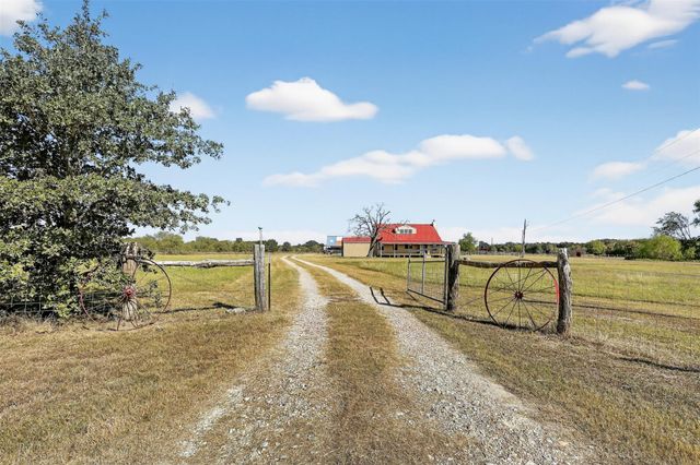 6052 County Road 157, Iola, TX 77861