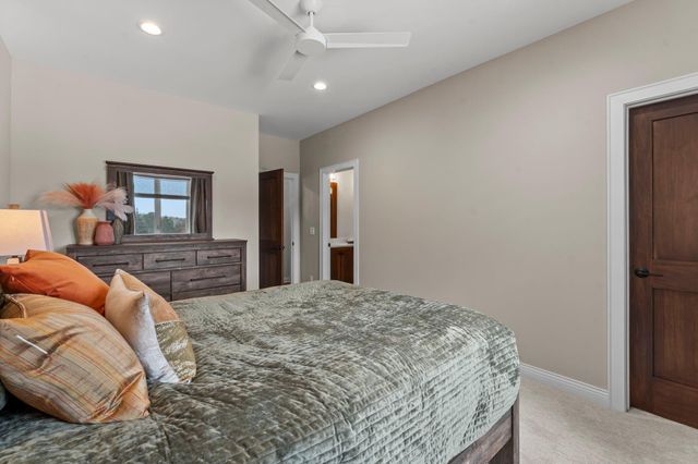 9631 Norway Hills Trail, Lakeville, MN 55044