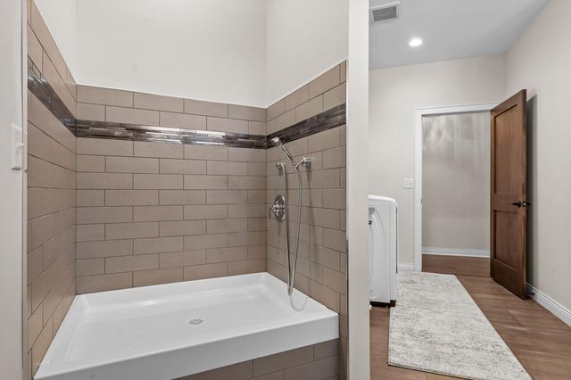 9631 Norway Hills Trail, Lakeville, MN 55044