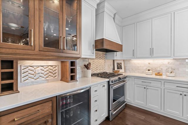 9631 Norway Hills Trail, Lakeville, MN 55044