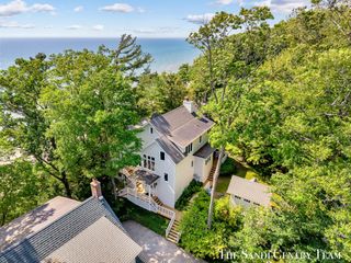 18215 Spindle Drive, Grand Haven Twp, MI 49417