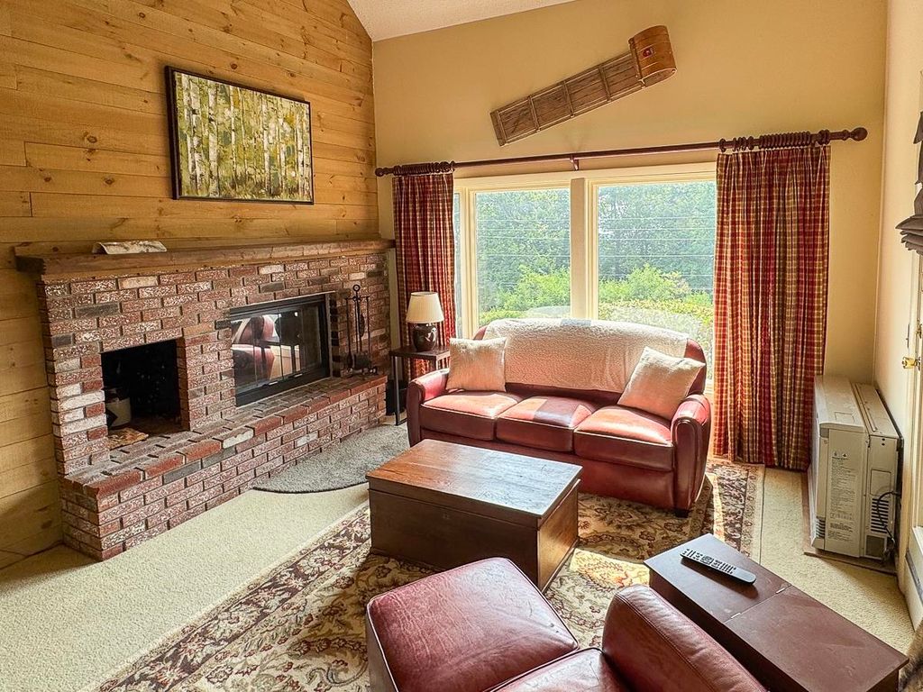 25 Lower Summit Road # 4, Warren, VT 05674