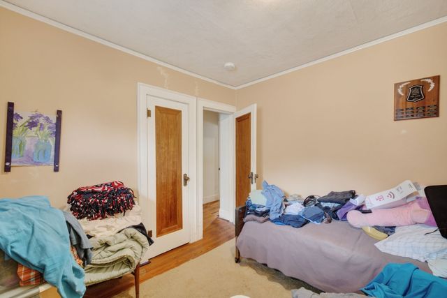 2728 Des Moines Street, Des Moines, IA 50317