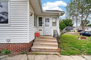 2728 Des Moines Street, Des Moines, IA 50317