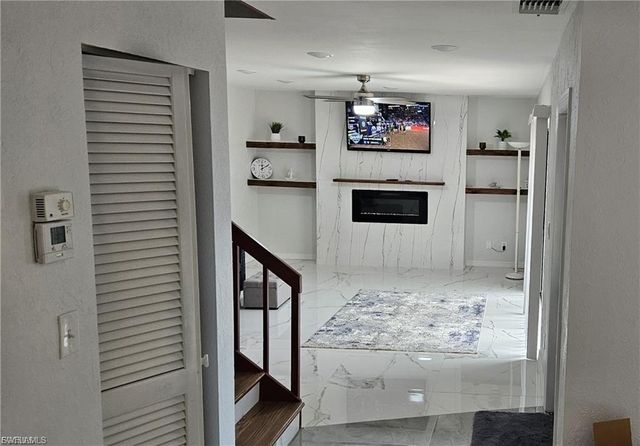 5542 Malt DR 2, Fort Myers, FL 33907