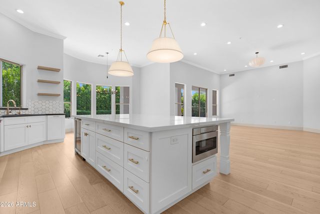 9470 E BLOOMFIELD Road, Scottsdale, AZ 85260