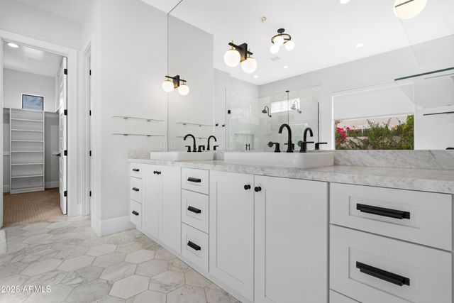 9470 E BLOOMFIELD Road, Scottsdale, AZ 85260