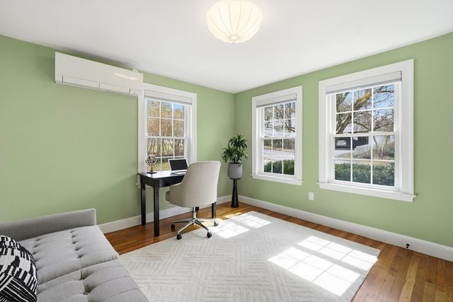 40 Englewood Rd, Winchester, MA 01890