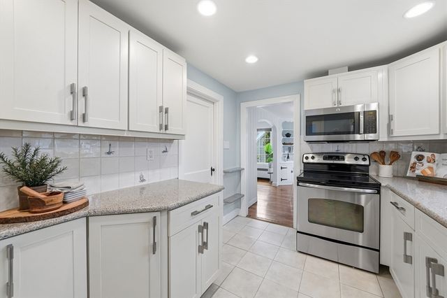 40 Englewood Rd, Winchester, MA 01890