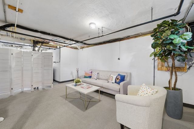 40 Englewood Rd, Winchester, MA 01890