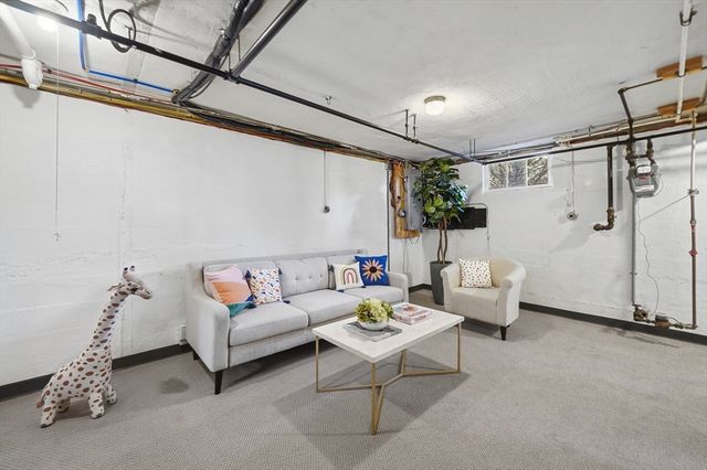 40 Englewood Rd, Winchester, MA 01890