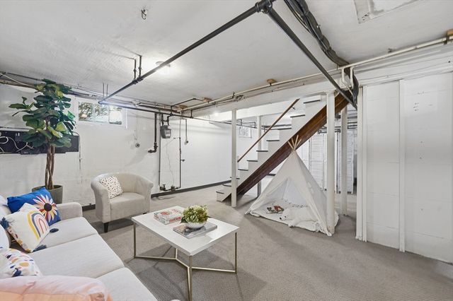 40 Englewood Rd, Winchester, MA 01890