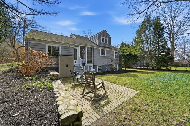 40 Englewood Rd, Winchester, MA 01890