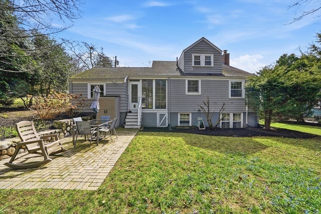 40 Englewood Rd, Winchester, MA 01890