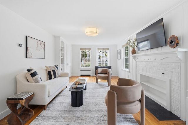 40 Englewood Rd, Winchester, MA 01890